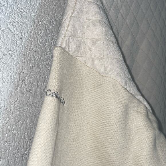 Columbia Women's Hart Mountain Quilted Crewneck Top - Chalk Small $90 - Picture 3 of 8